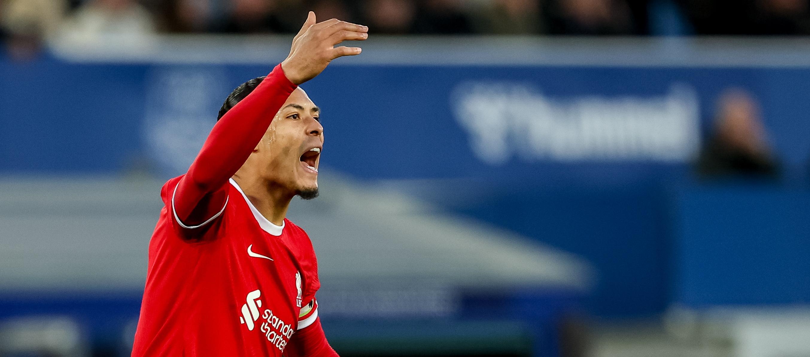 Virgil Van Dijk, defensa y capitán del Liverpool. 