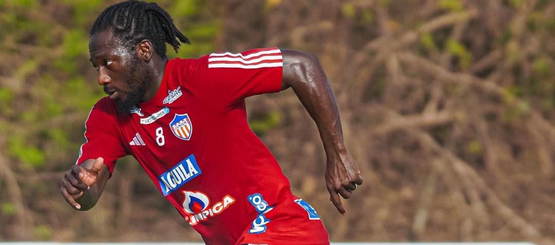 El mediapunta Yimmi Chará aspira a aportar su cuota de desequilibrio contra Universitario. 