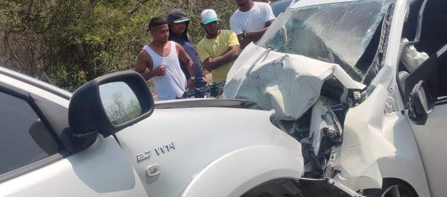 Seis personas habrían resultado heridas.