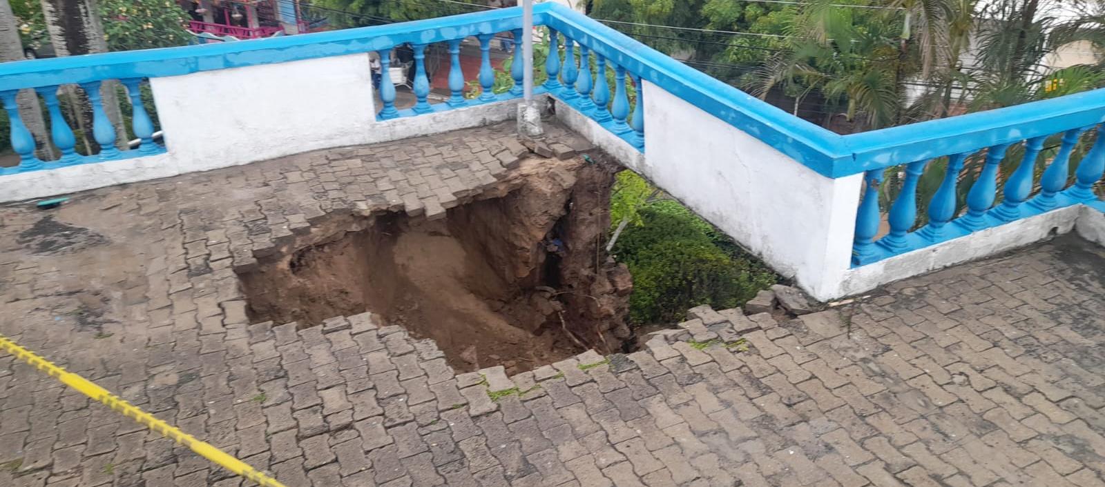 Parte afectada de la iglesia. 