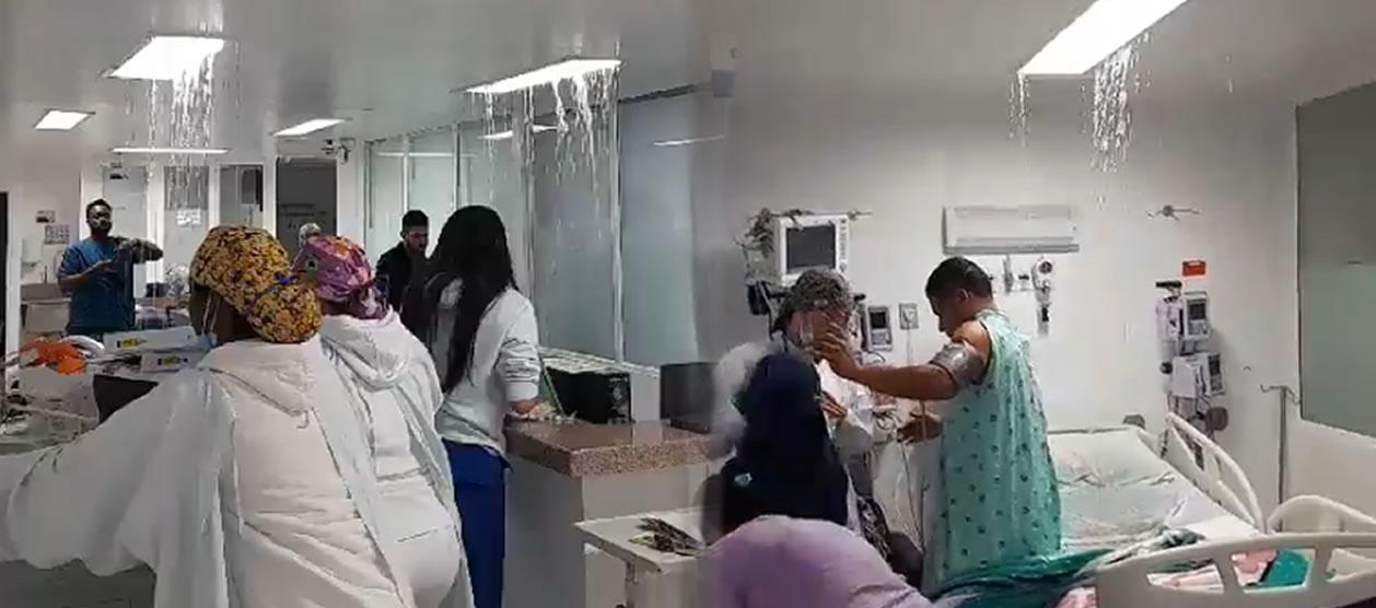 Emergencia en la clínica en medio de la lluvia. 