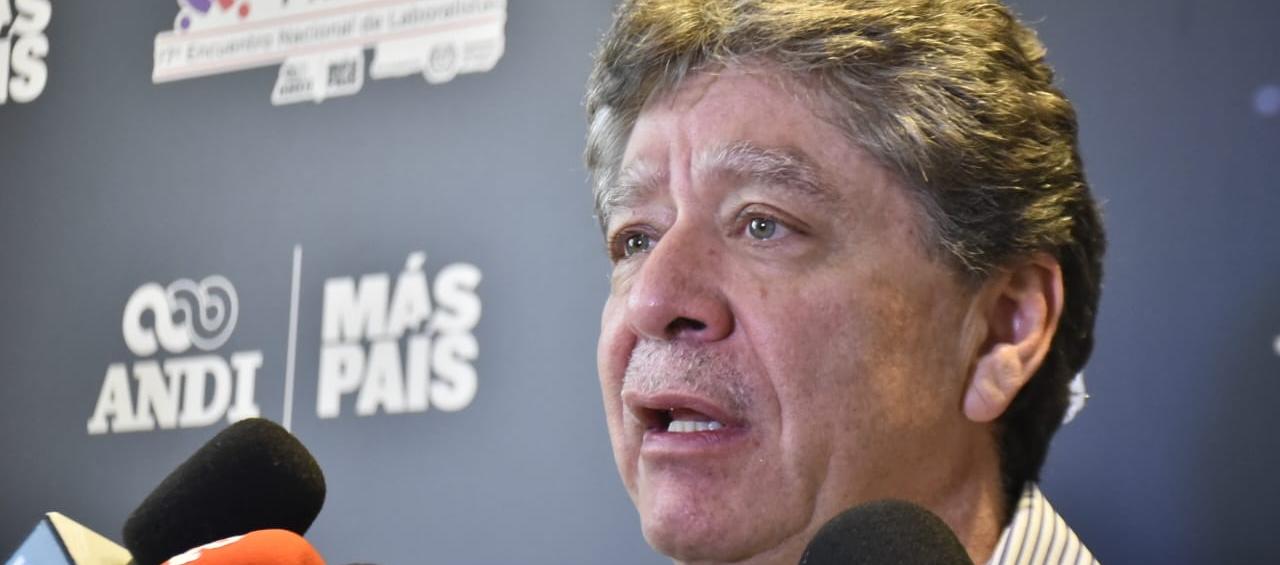 Bruce Mac Master, presidente de la Andi.