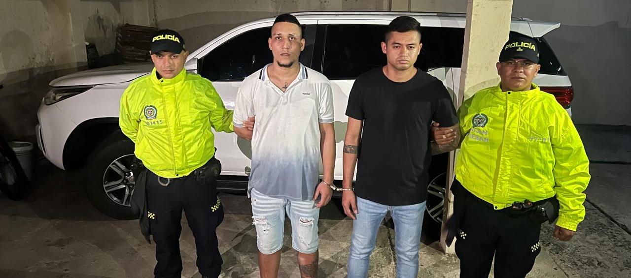Capturados y recuperan camioneta hurtada