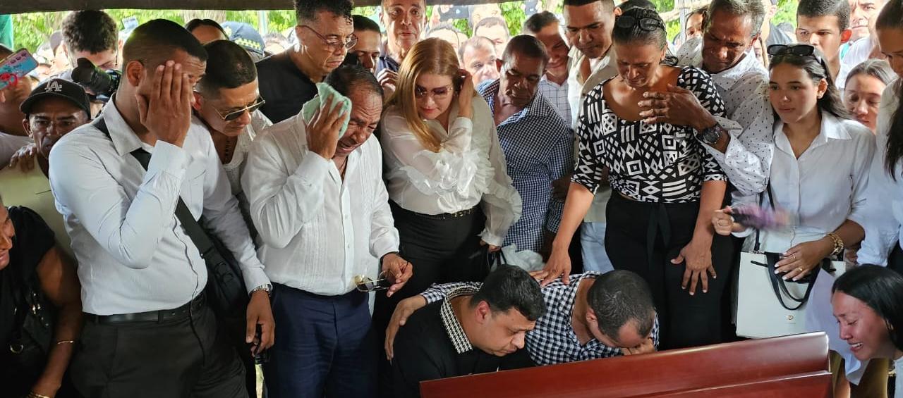 'Mamá Vila' fue despedida en el cementerio de Valledupar. 