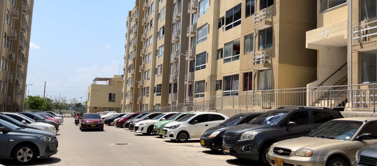 Conjunto Coralina, Puerta Dorada. 