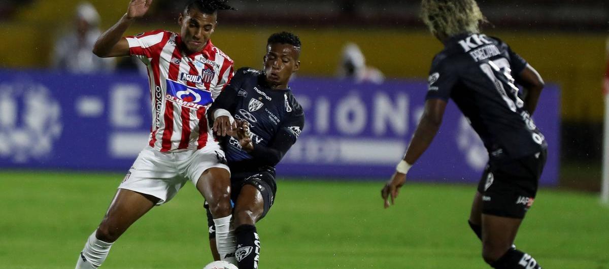 Junior ha jugado cinco veces contra rivales ecuatorianos en ese país.
