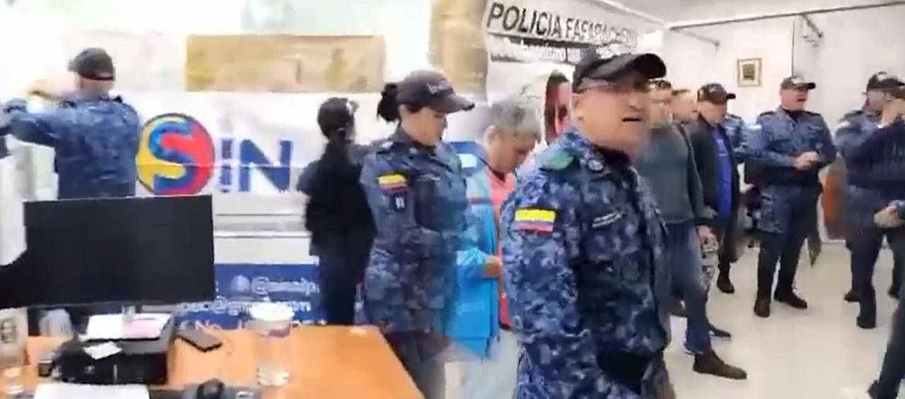 Protesta se dio en la oficina del director general del Inpec.