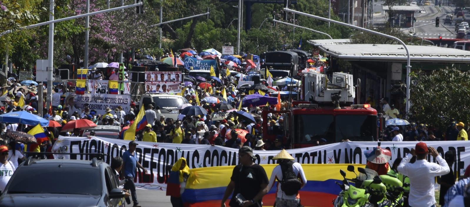 Así luce la marcha en Barranquilla por la Murillo.