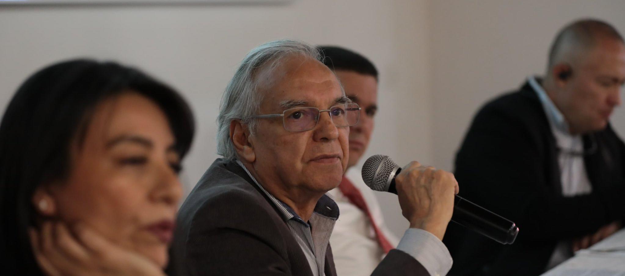 Ministro de Hacienda, Ricardo Bonilla. 