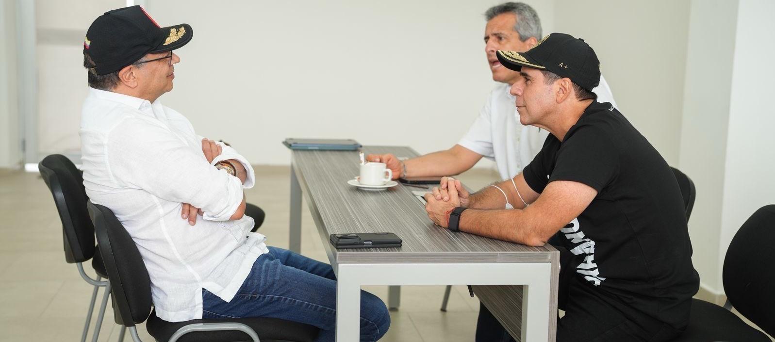 El Presidente Petro, el MinInterior Velasco y el Alcalde Alex Char.