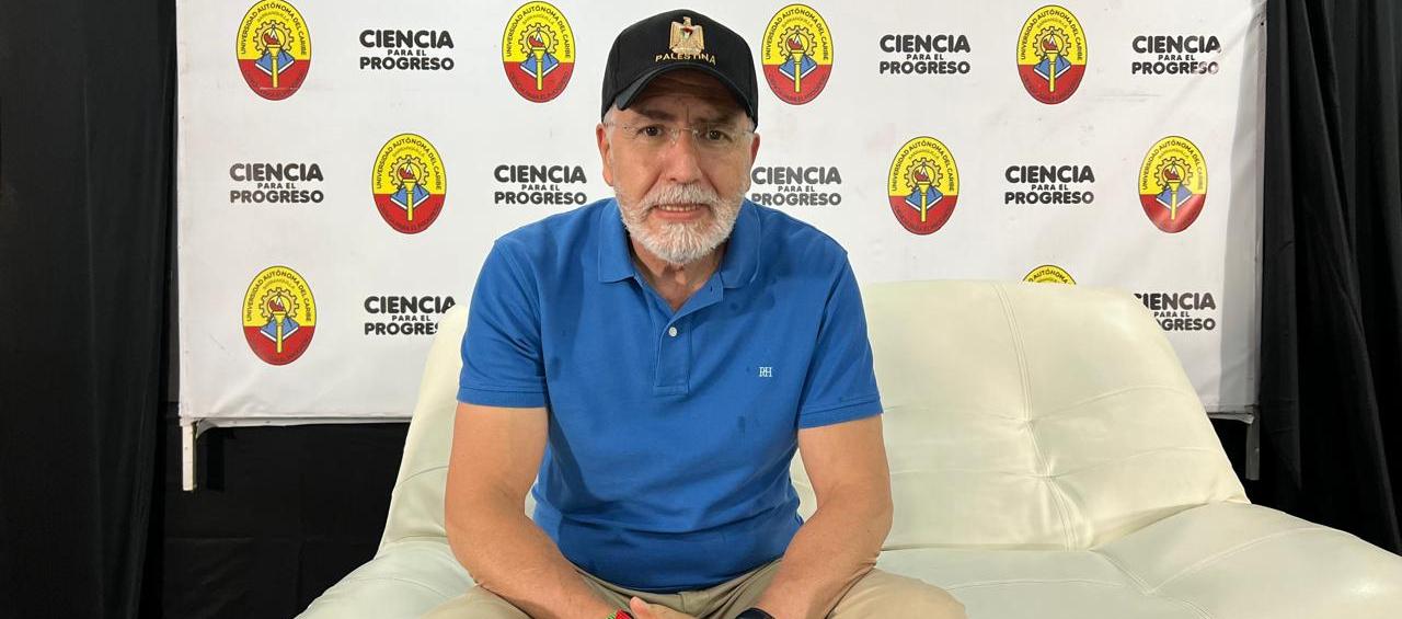 Raouf Almalki,  embajador de Palestina.