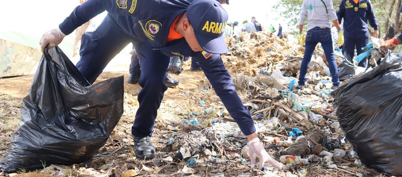 Los residuos sólidos serán reciclados. 