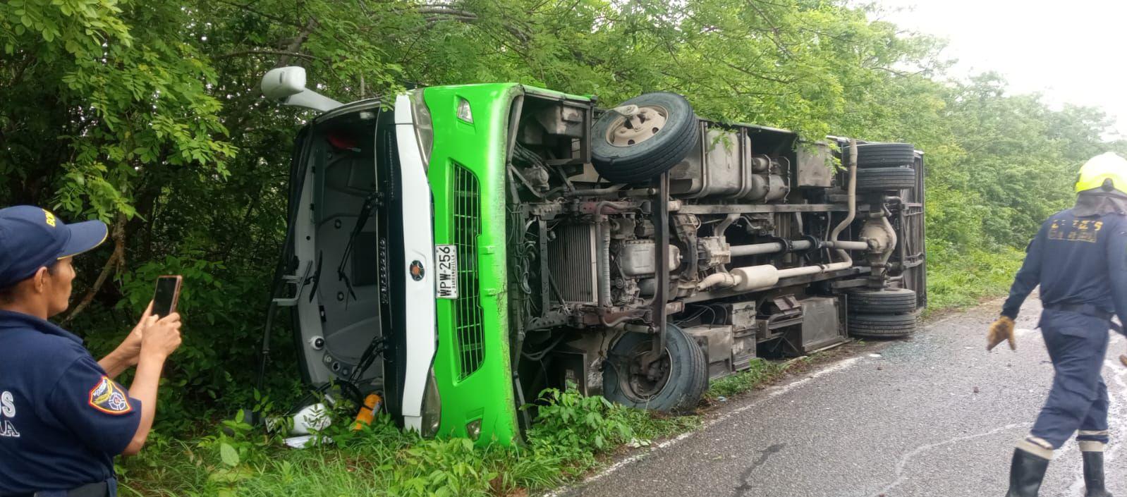 Se volcó en el sector de Cuatro Bocas. 