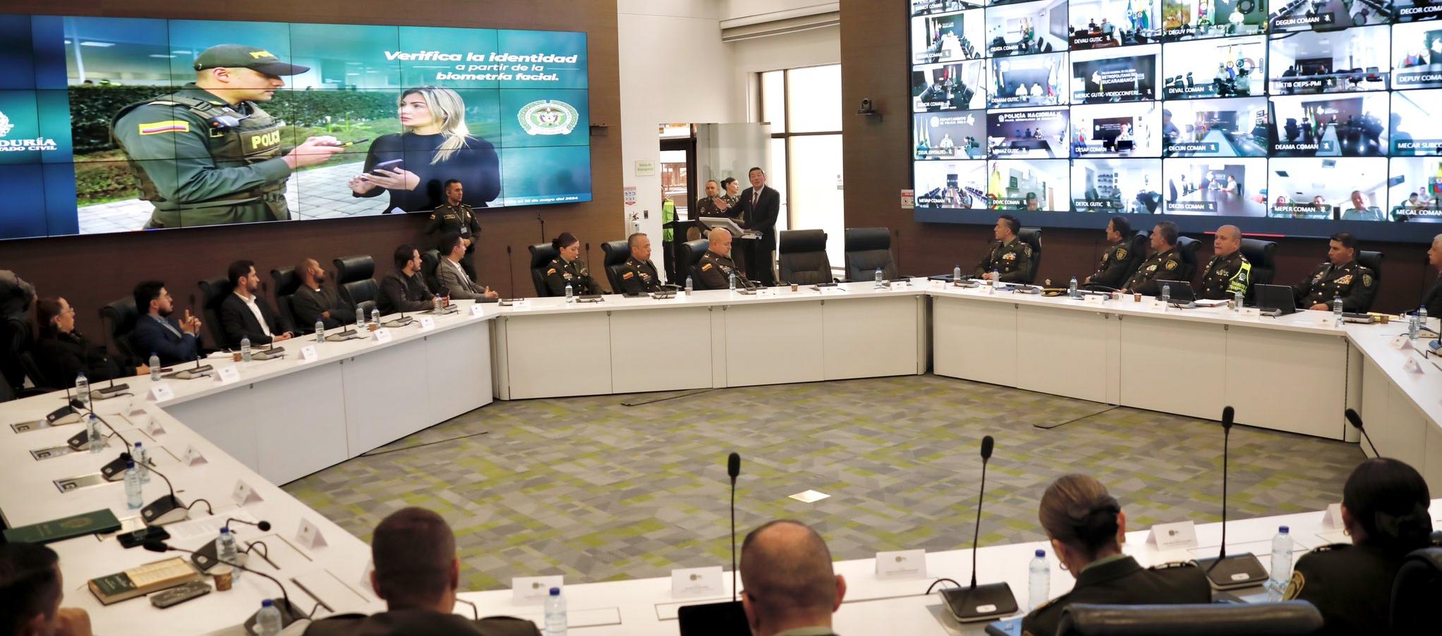 Presentación del nuevo dispositivo para verificar la identidad de los ciudadanos