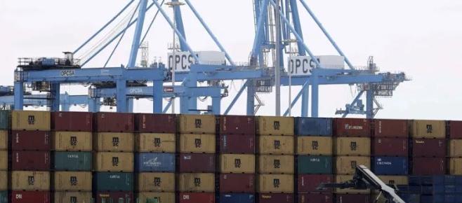 Vista de la terminal de contenedores del puerto de Las Palmas, España