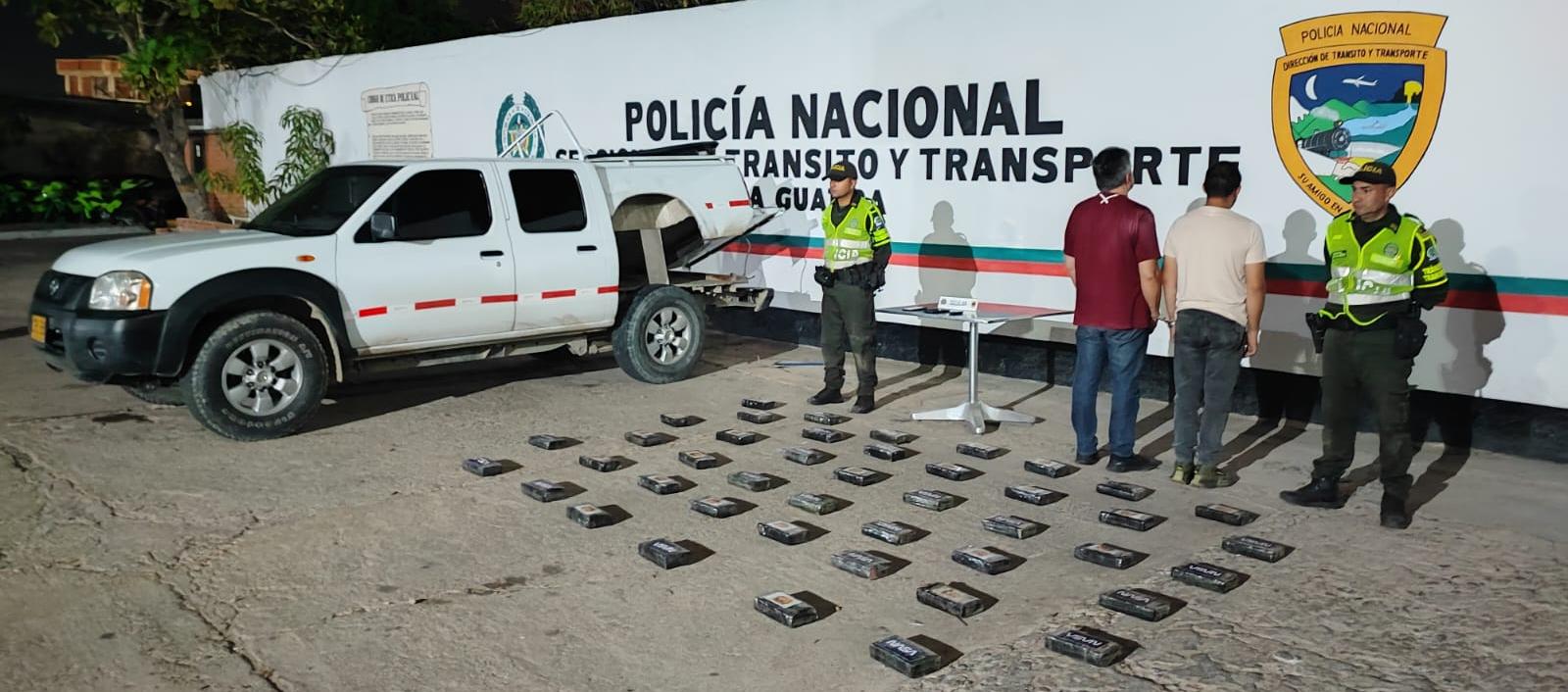 Diego Betancourt y José David Rey Barrios, capturados cuando cubría la ruta Santa Marta – Maicao.