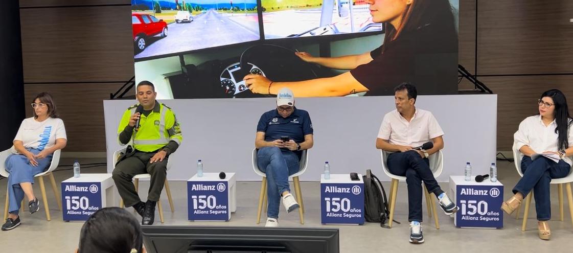 Campaña "Conduce Chévere". 