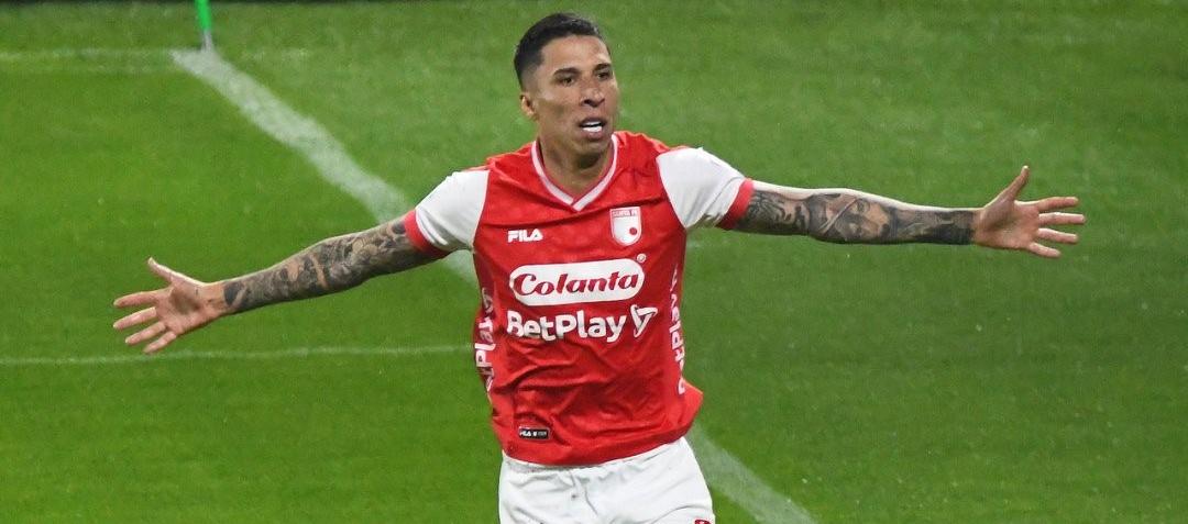 El argentino Marcelo Ortiz marcó el segundo gol de Santa Fe ante La Equidad. 