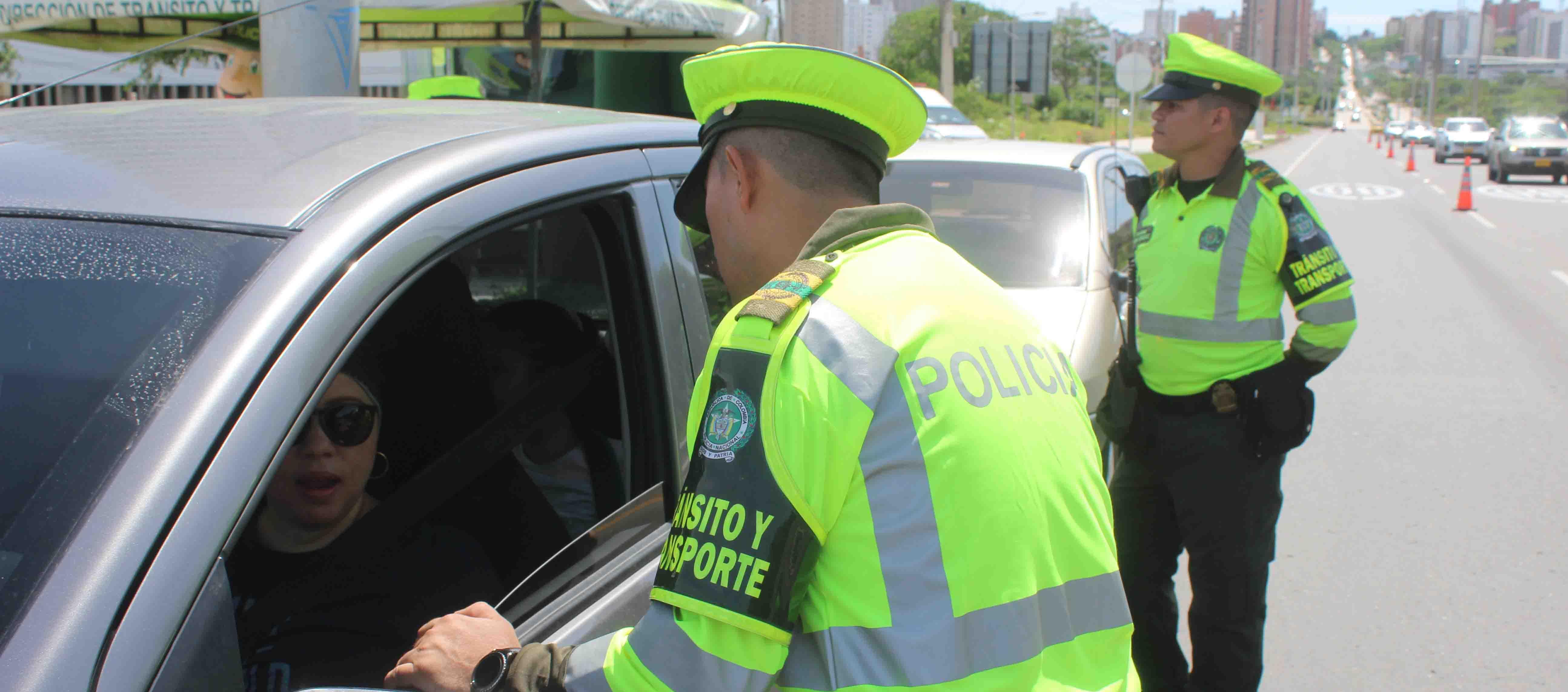 Operativos Policía Transito y Transporte. 