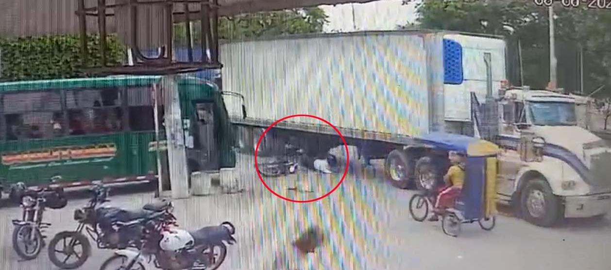 El motociclista se movilizaba por la calle 17.