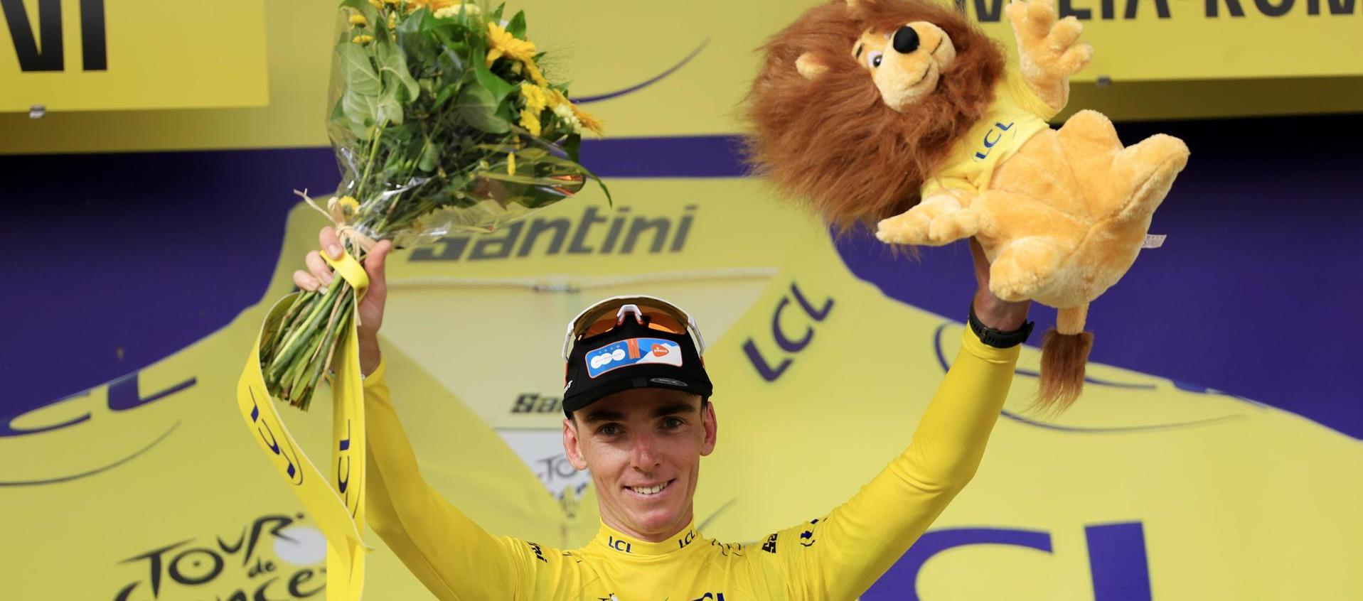 Romain Bardet ganó la primera etapa.