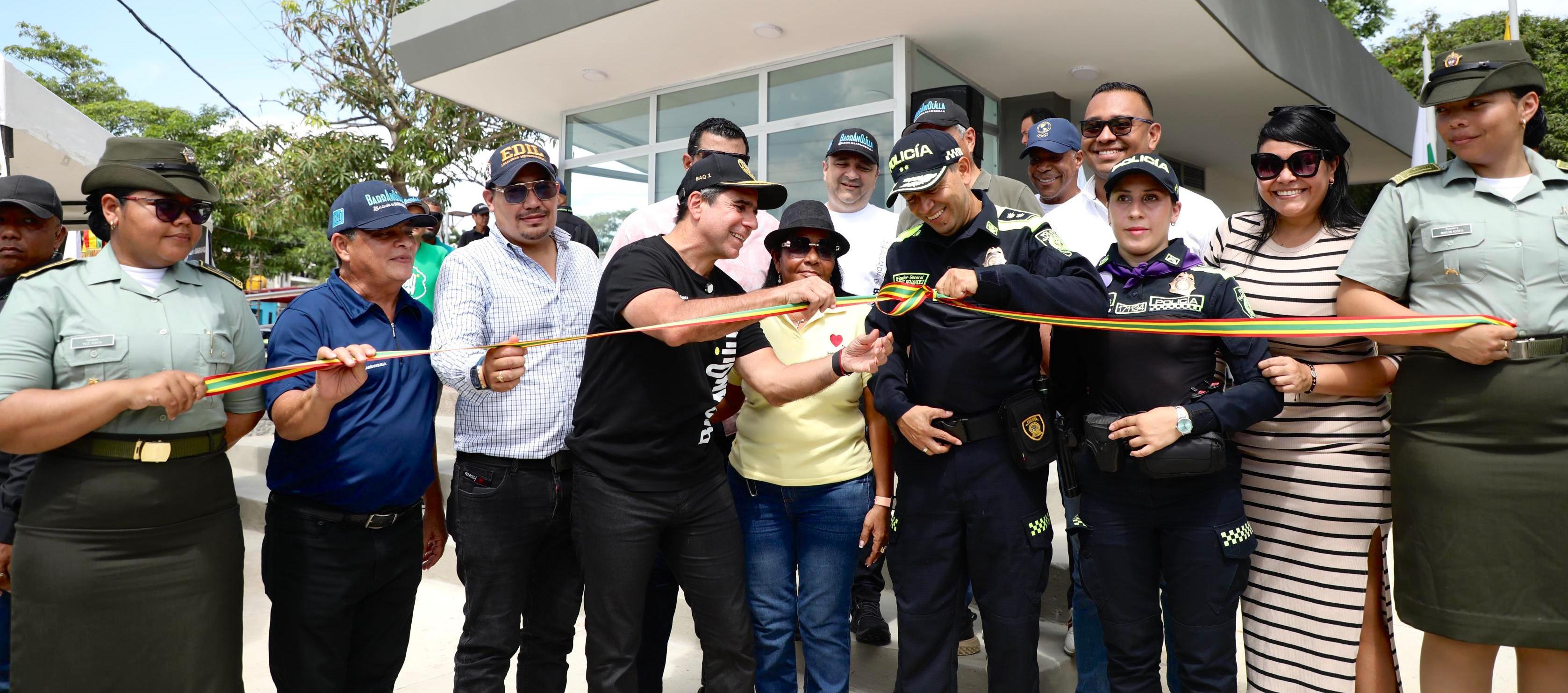 Entrega del CAI en Santo Domingo.