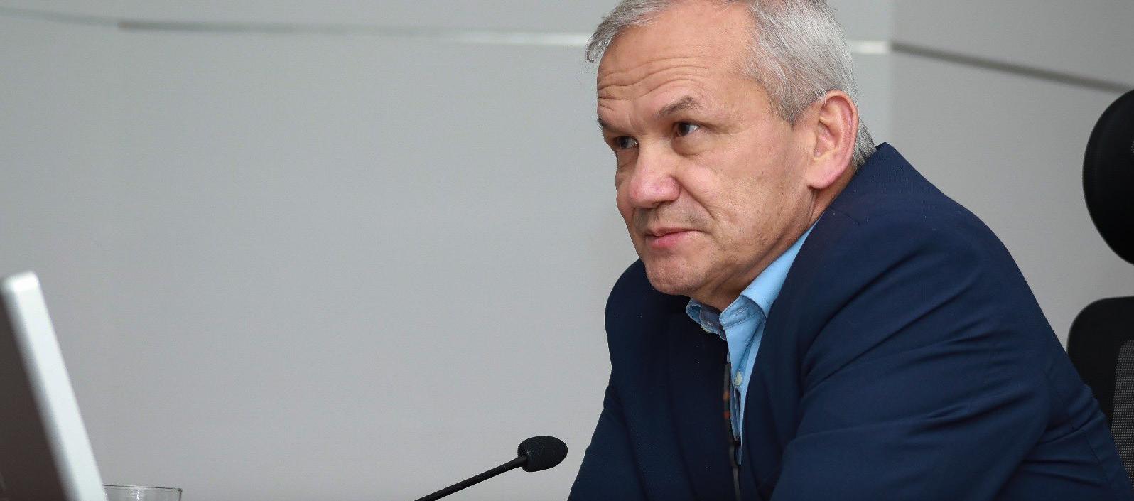 Carlos Ramón González, Director Nacional de Inteligencia, confirmó la noticia en la W Radio. 