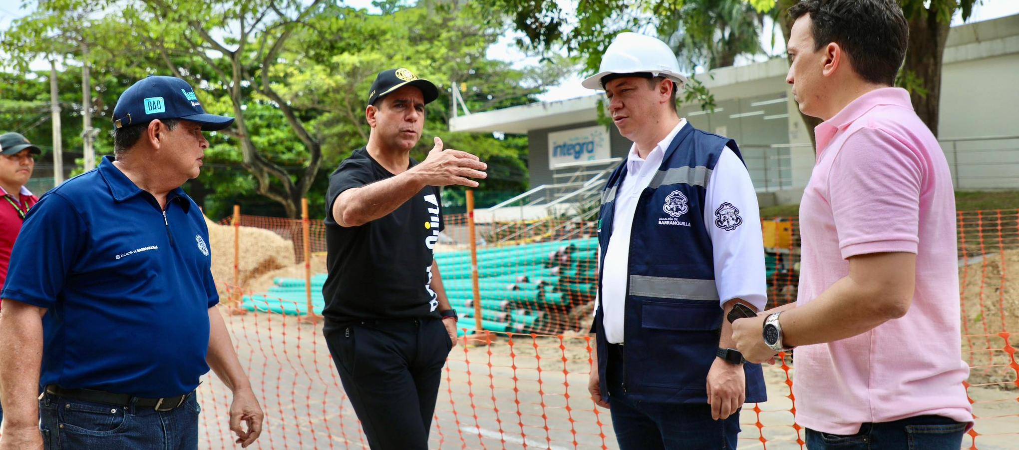 El Alcalde Alex Char en el inicio de las obras.