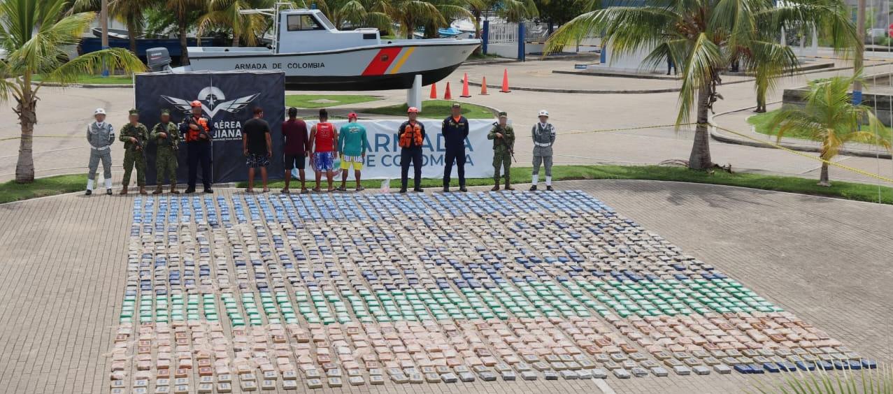 Las 2.3 toneladas de clorhidrato de cocaína incautadas en el Mar Caribe.