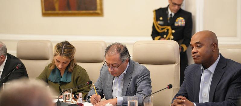 El Presidente Gustavo Petro anoche en el consejo de la UNGRD en el que adoptaron medidas contra 'La Niña'