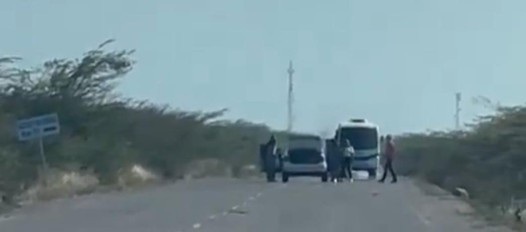 Los delincuentes en plena Troncal se atraviesan con barricadas a los vehículos o les lanzan piedras para obligarlos a detenerse