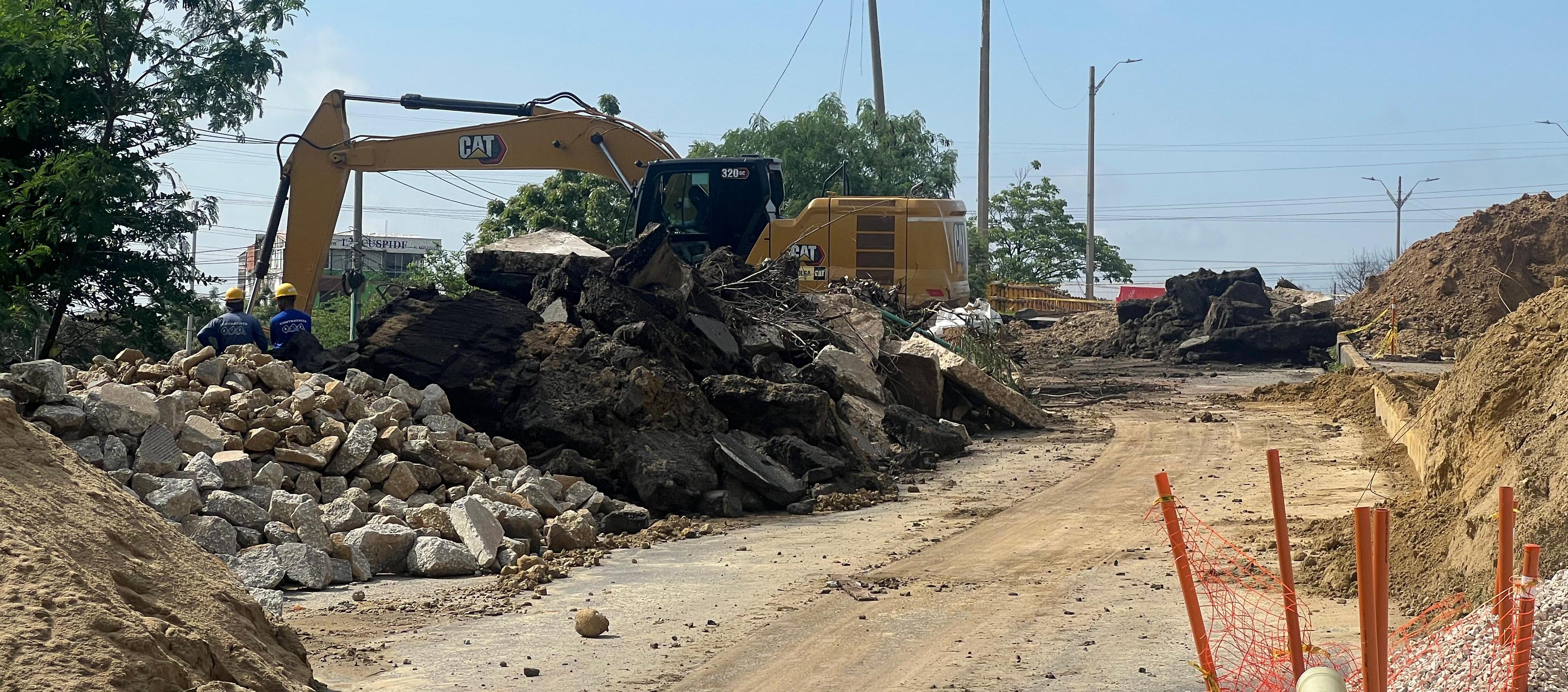 Trabajos en el puente Simón Bolívar de la calle 30