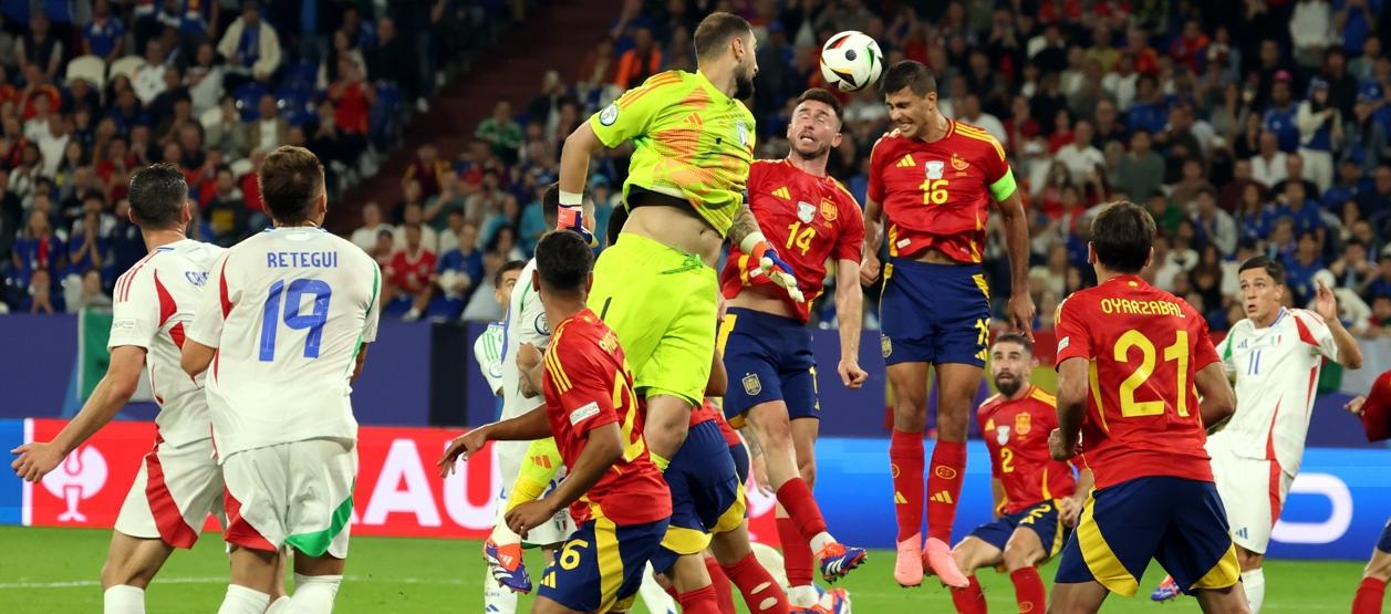 El asedio de España al pórtico de Italia fue permanente. 