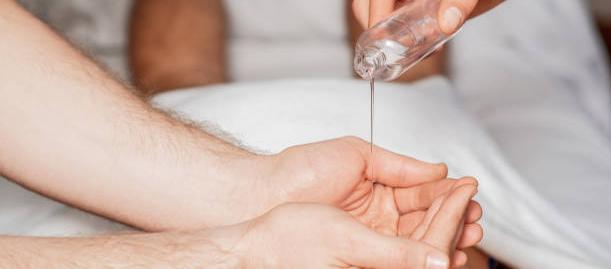 Científicos estudian gel anticonceptivo.