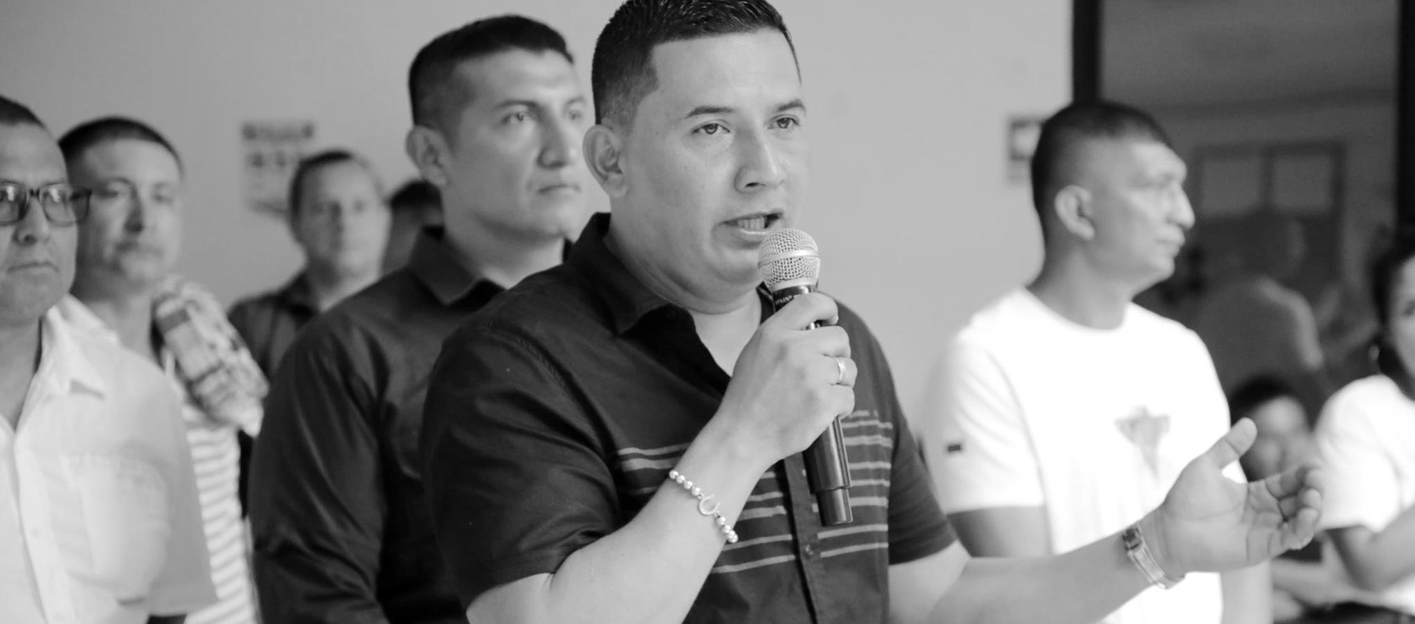 Hernán Enríquez Mora, docente asesinado