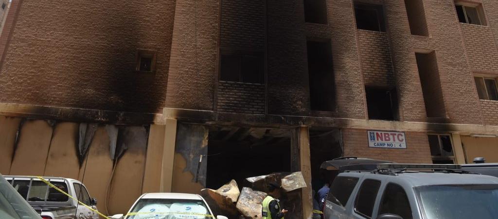 Así quedó el edificio de apartamentos tras el voraz incendio
