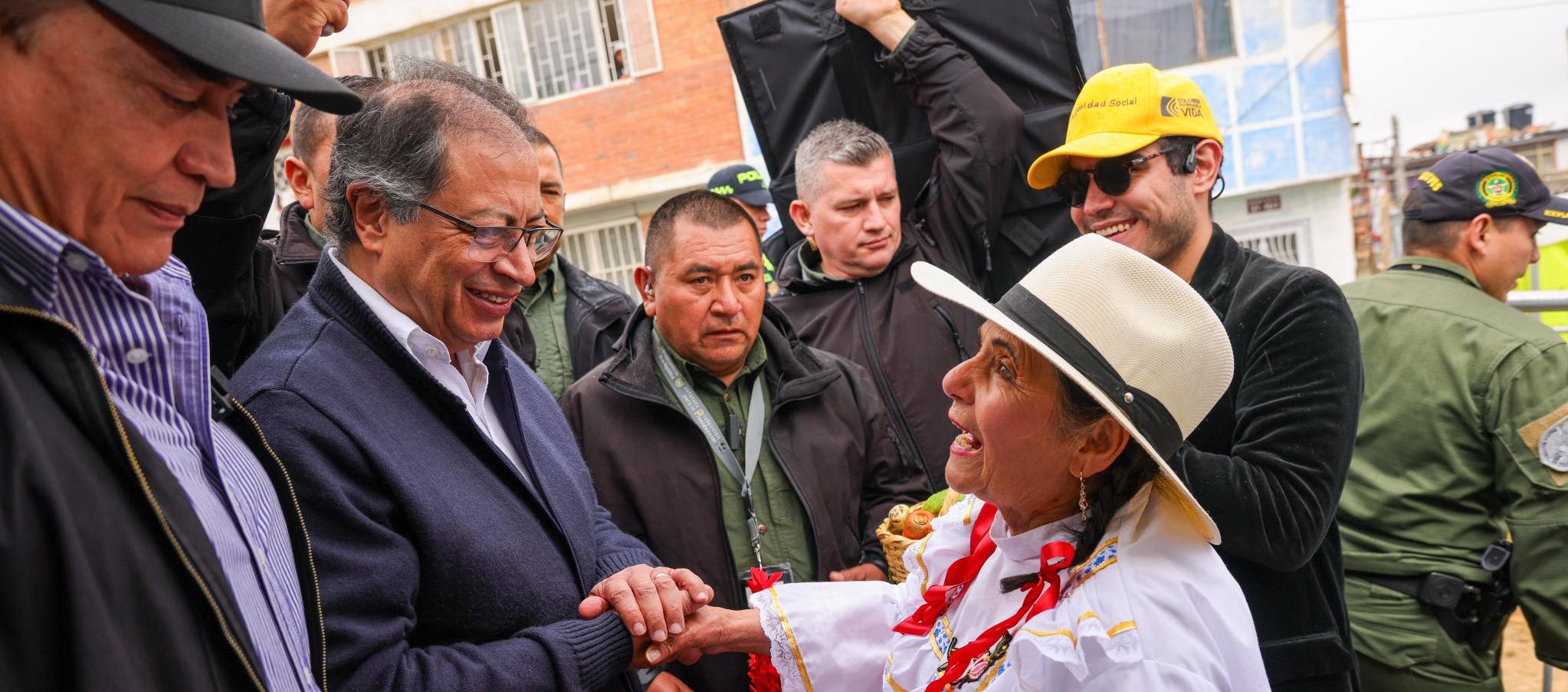  El Presidente Gustavo Petro durante el lanzamiento del programa de Puntos de Abastecimiento Solidario en Soacha.