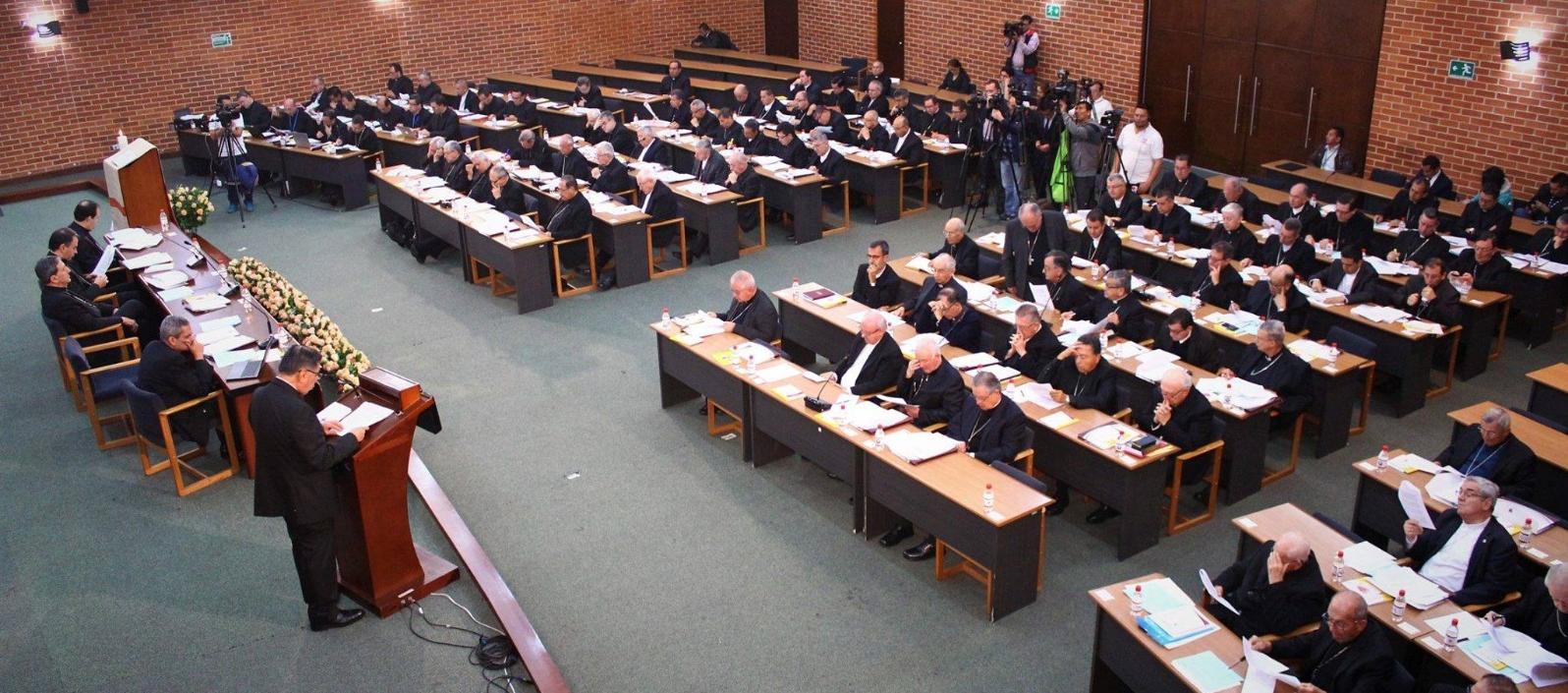Foto referencia de reunión de la Conferencia Episcopal de Colombia