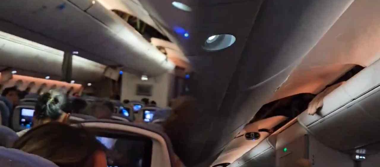 Tenía 325 pasajeros.