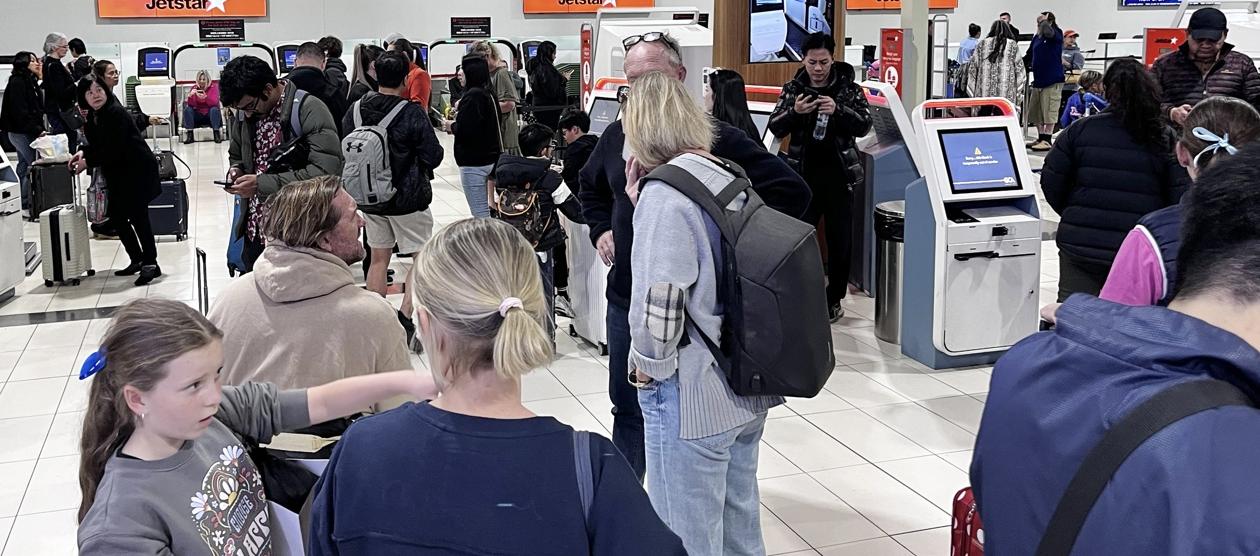 Pasajeros de al aerolínea Jetstar en el aeropuerto de Gold Coast in Bilinga.