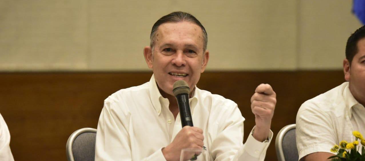 Efraín Cepeda, presidente del Senado.