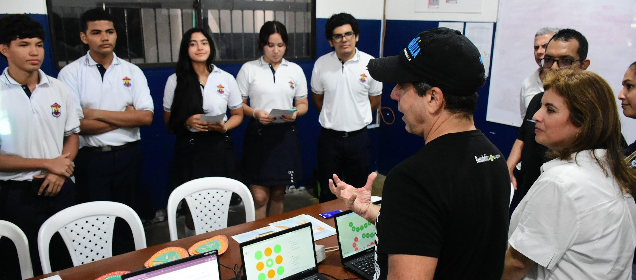 El Alcalde Alex Char.