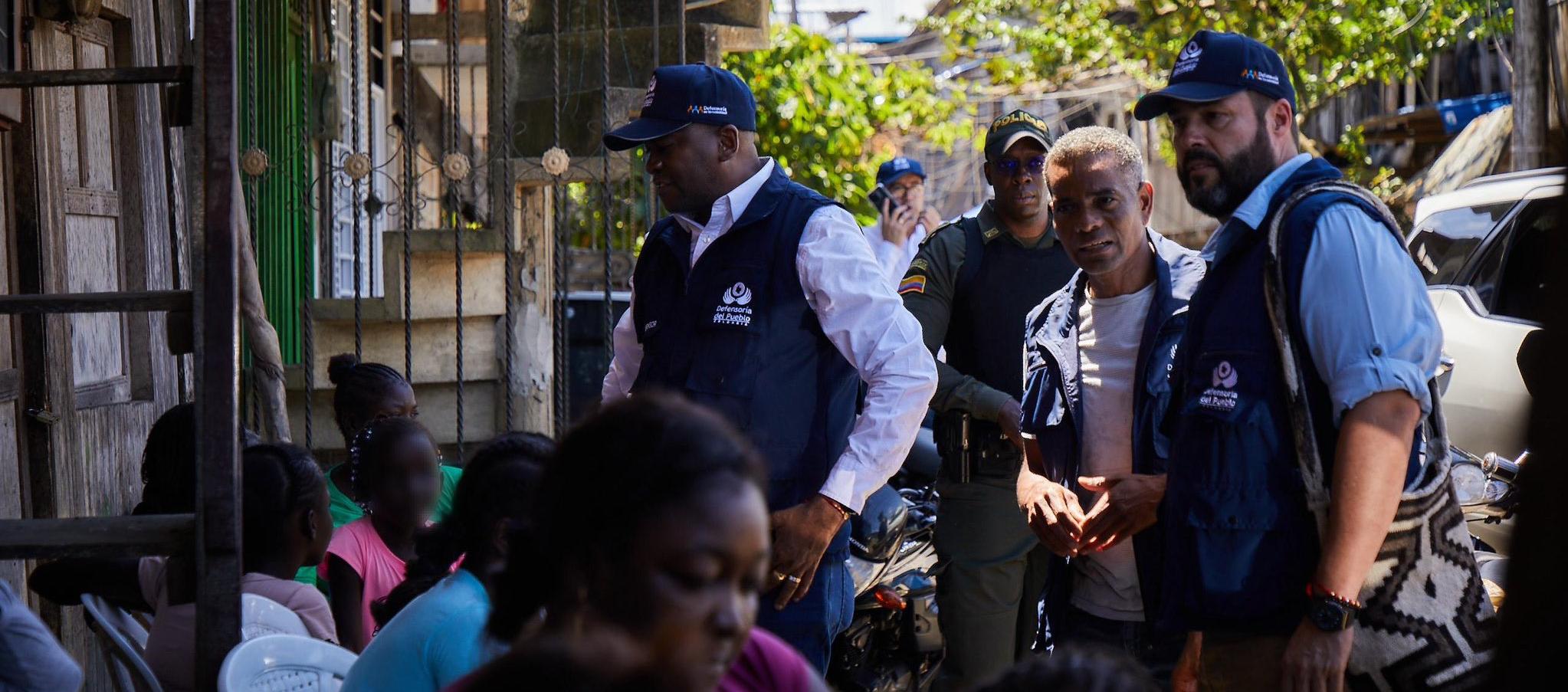Defensoría del Pueblo en zona de desplazamiento en Buenaventura. 