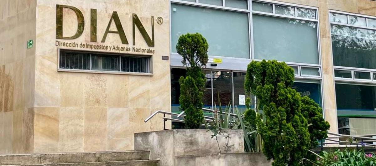 Fachada de la DIAN en Bogotá.