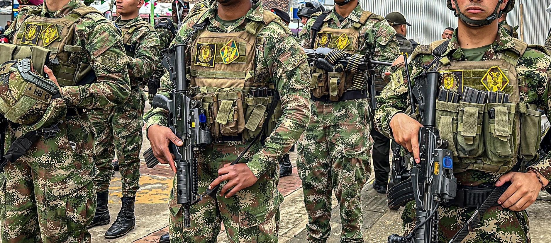 Hay cuatro soldados heridos en estado crítico. 