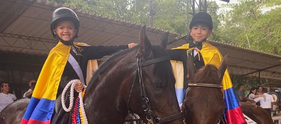 Hacen parte del Club Las Terrazas de Barranquilla.