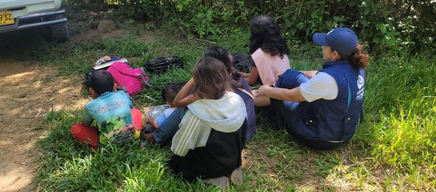 Los rescatados por las autoridades. 