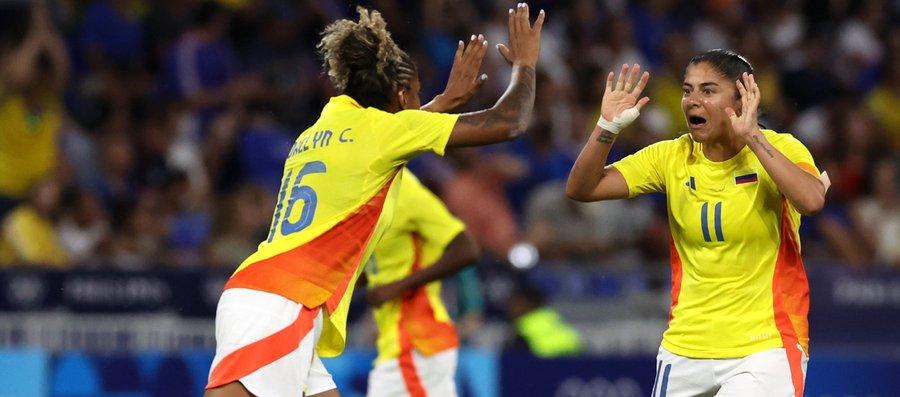 Usme luego de anotar su penal.