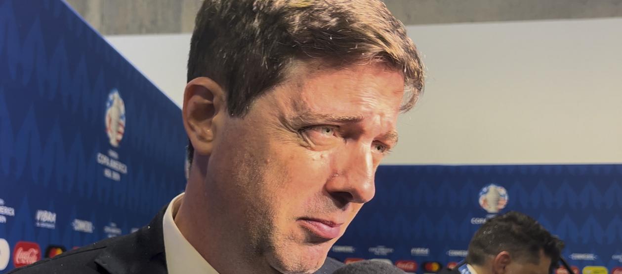 Ignacio Alonso, presidente de la Asociación Uruguaya de Fútbol.