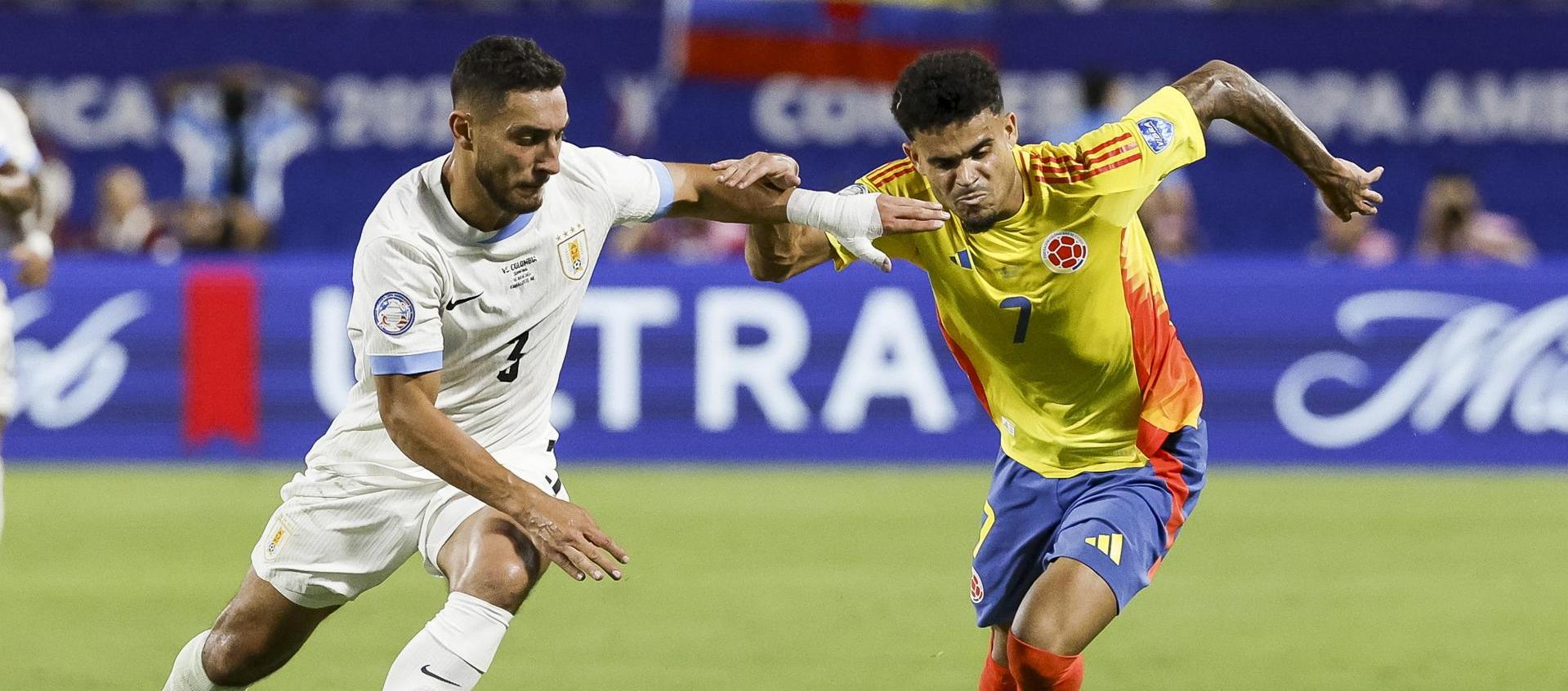 Luis Díaz ante Uruguay.